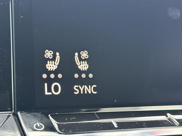 new 2026 Volkswagen Atlas Cross Sport car, priced at $39,901