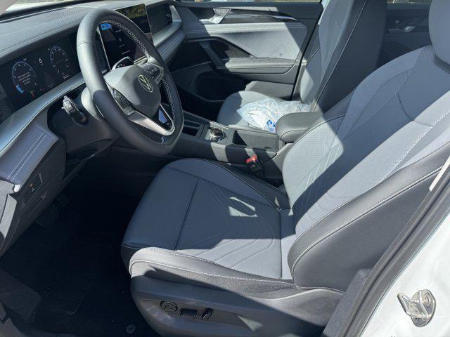 new 2025 Volkswagen Tiguan car, priced at $33,192