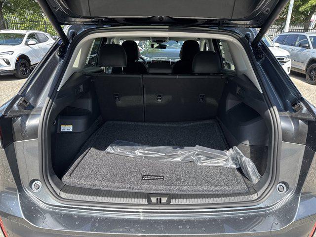 new 2025 Volkswagen Tiguan car