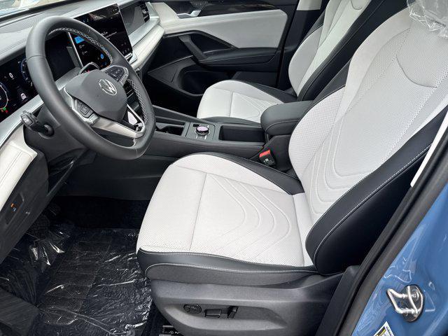 new 2025 Volkswagen Tiguan car, priced at $33,385