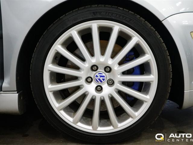 used 2004 Volkswagen R32 car