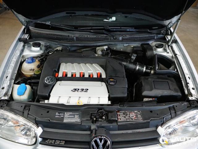 used 2004 Volkswagen R32 car