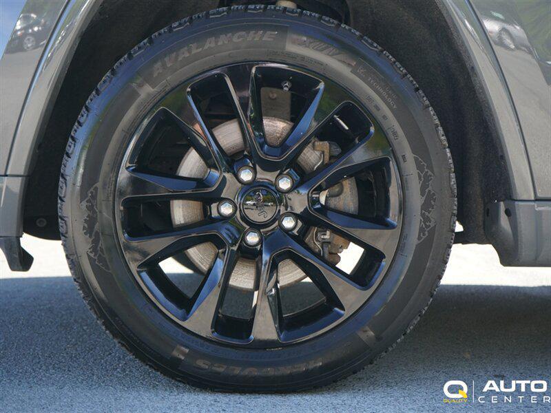 used 2021 Jeep Grand Cherokee car, priced at $24,998