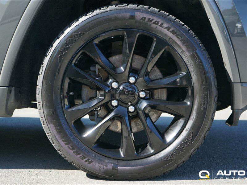 used 2021 Jeep Grand Cherokee car, priced at $24,998