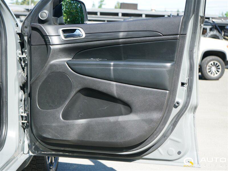 used 2021 Jeep Grand Cherokee car, priced at $24,998