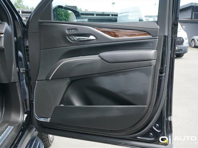 used 2022 Cadillac Escalade ESV car, priced at $59,998