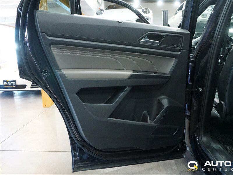 used 2021 Volkswagen Atlas Cross Sport car, priced at $32,998