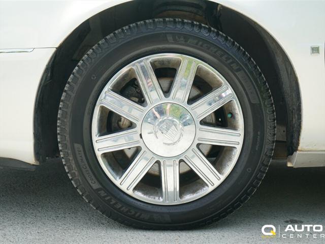 used 2006 Cadillac DTS car, priced at $9,998