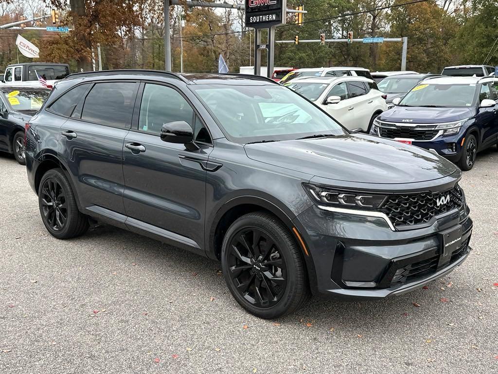 used 2023 Kia Sorento car, priced at $28,998