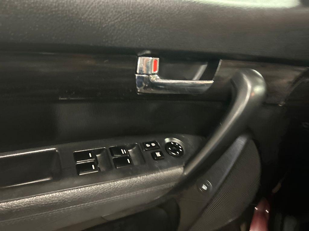 used 2013 Kia Sorento car, priced at $8,995