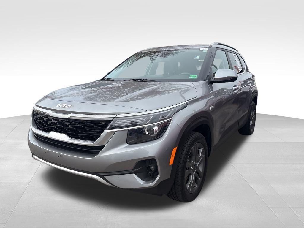 used 2023 Kia Seltos car, priced at $19,350