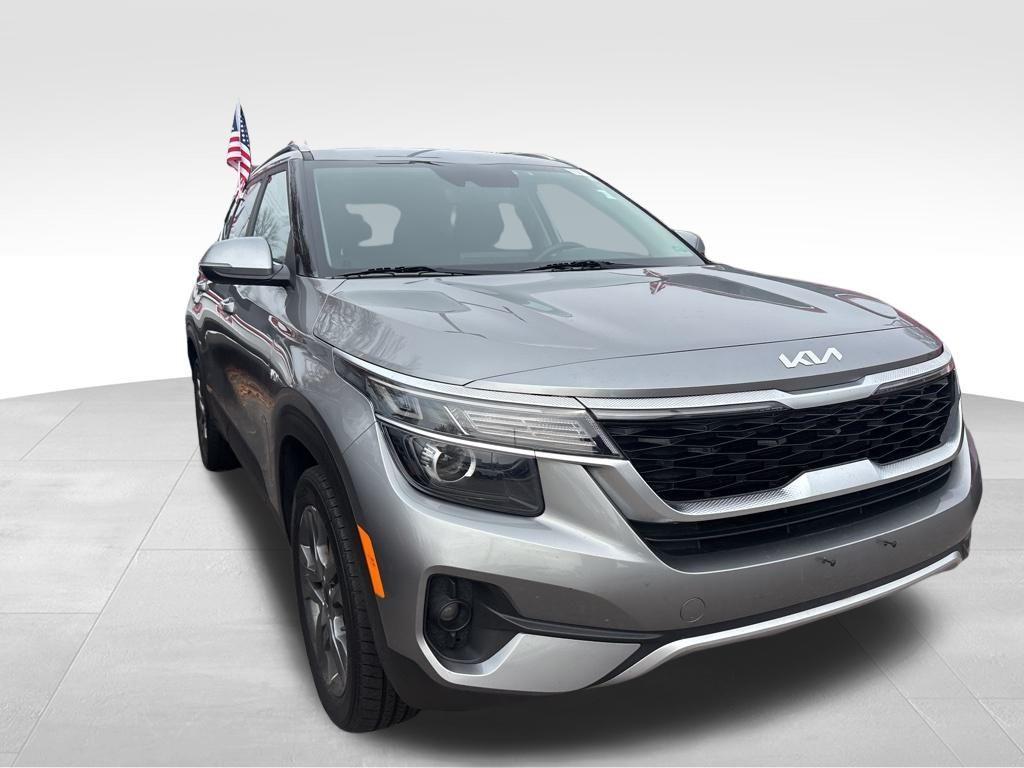 used 2023 Kia Seltos car, priced at $19,350