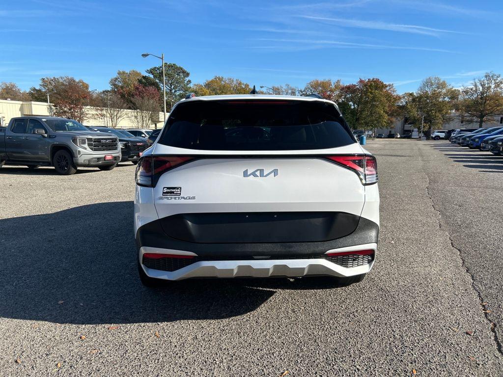 new 2025 Kia Sportage car, priced at $27,859