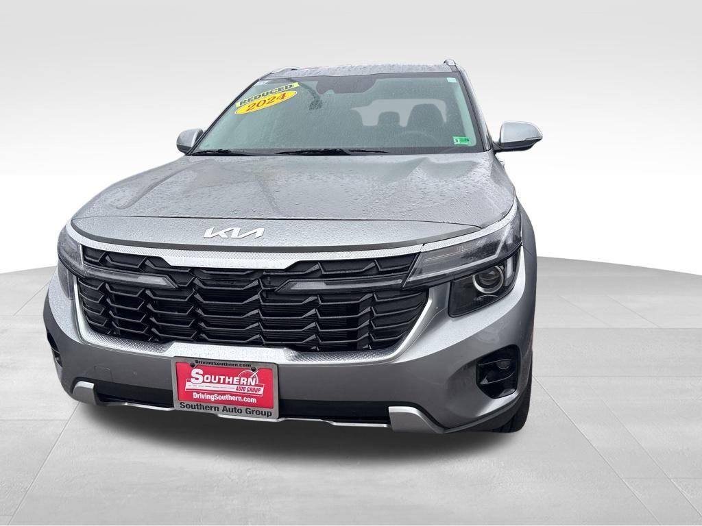 used 2024 Kia Seltos car, priced at $23,900