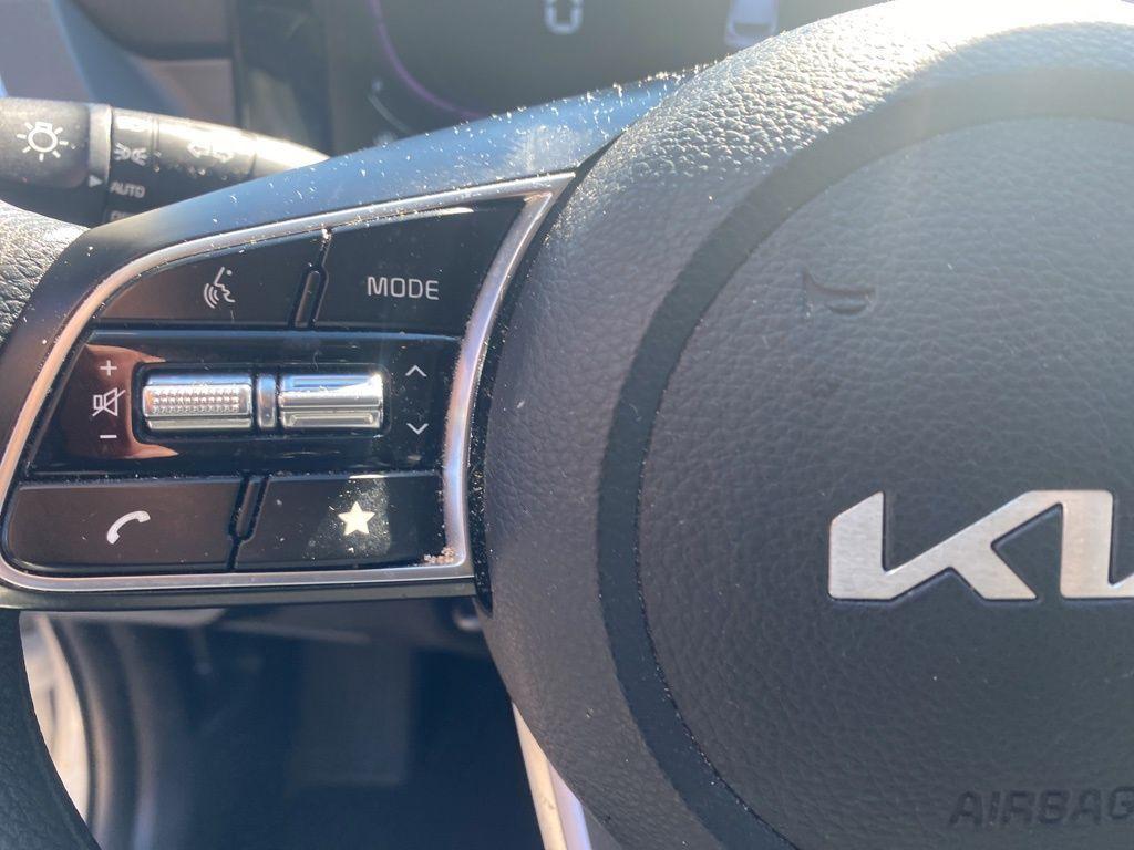 used 2024 Kia Seltos car, priced at $24,350