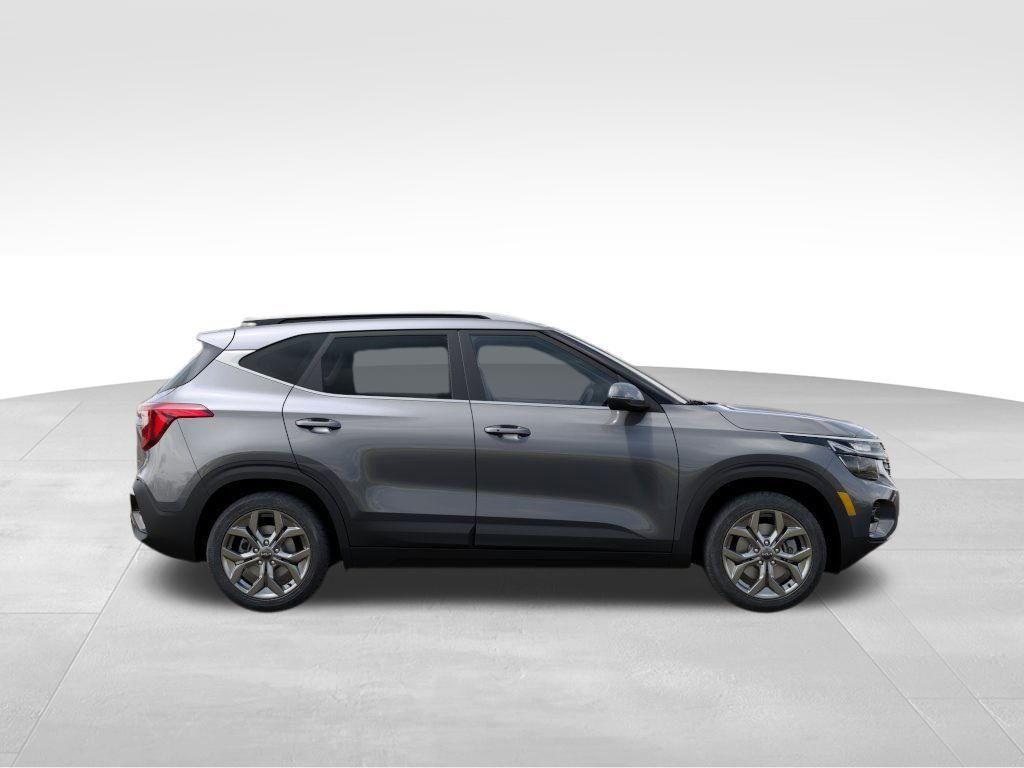 new 2024 Kia Seltos car, priced at $28,140