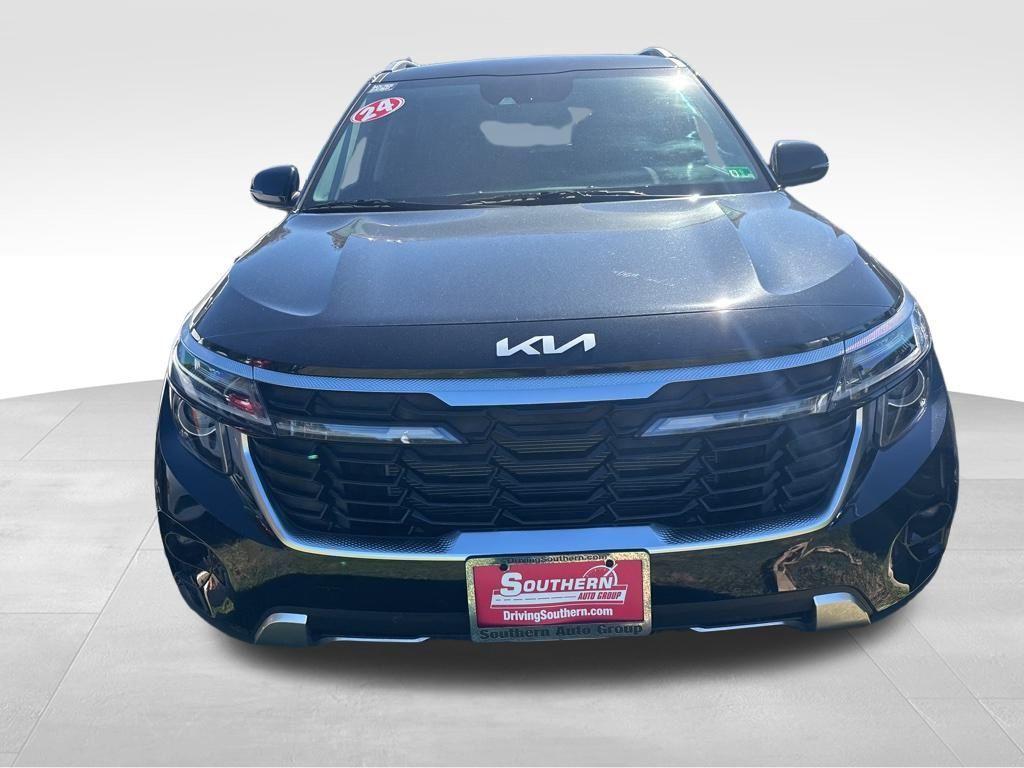 used 2024 Kia Seltos car, priced at $21,800