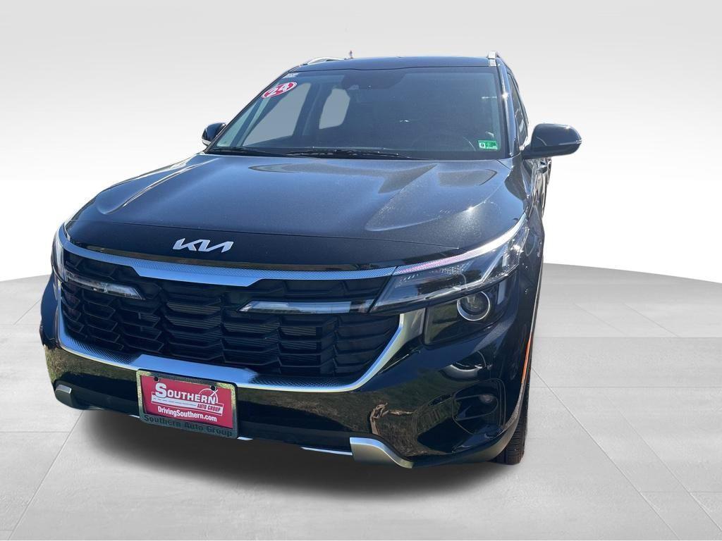 used 2024 Kia Seltos car, priced at $21,800