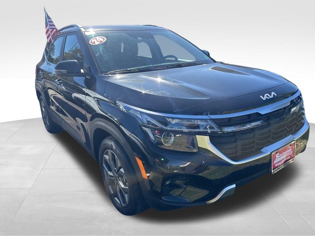 used 2024 Kia Seltos car, priced at $21,800
