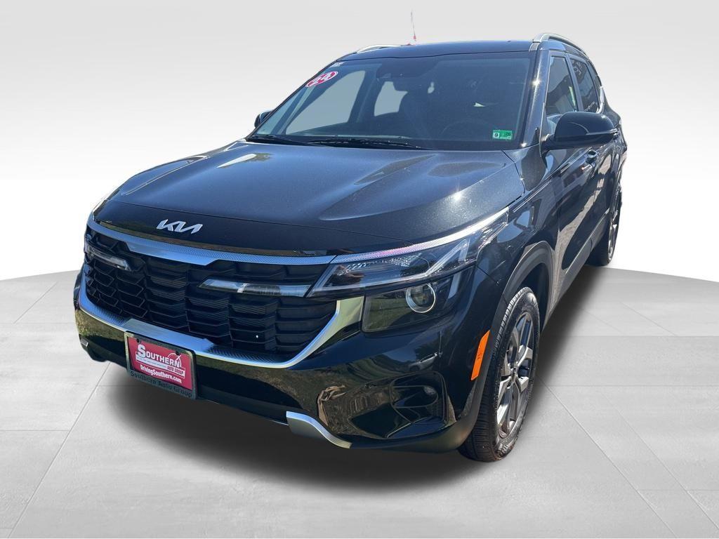 used 2024 Kia Seltos car, priced at $21,800