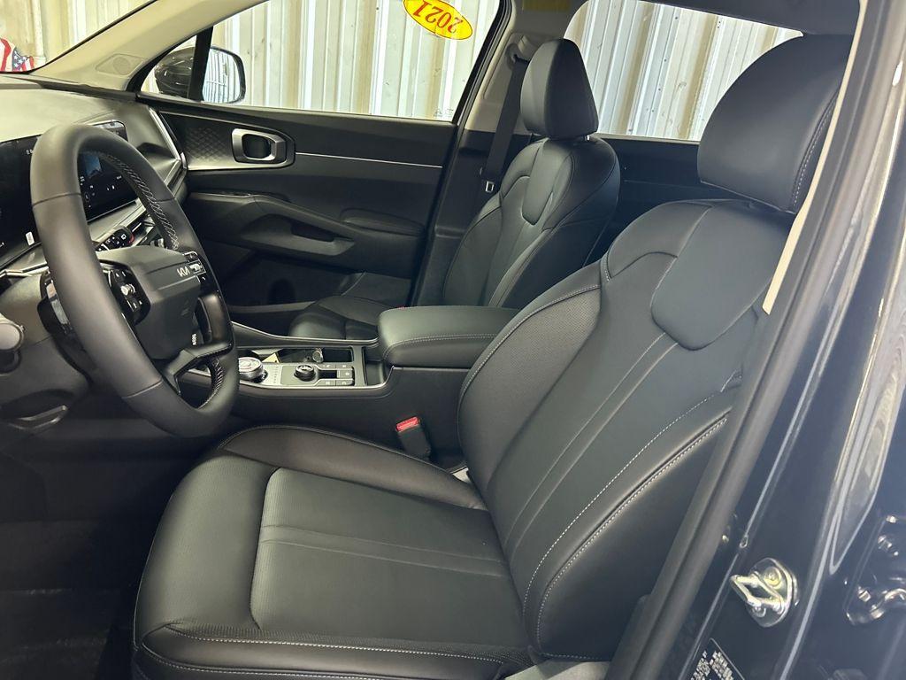 new 2026 Kia Sorento Hybrid car, priced at $38,637