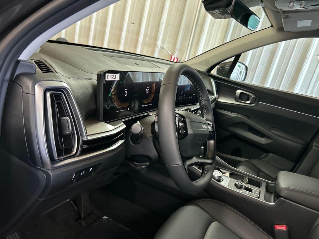 new 2026 Kia Sorento Hybrid car, priced at $38,637