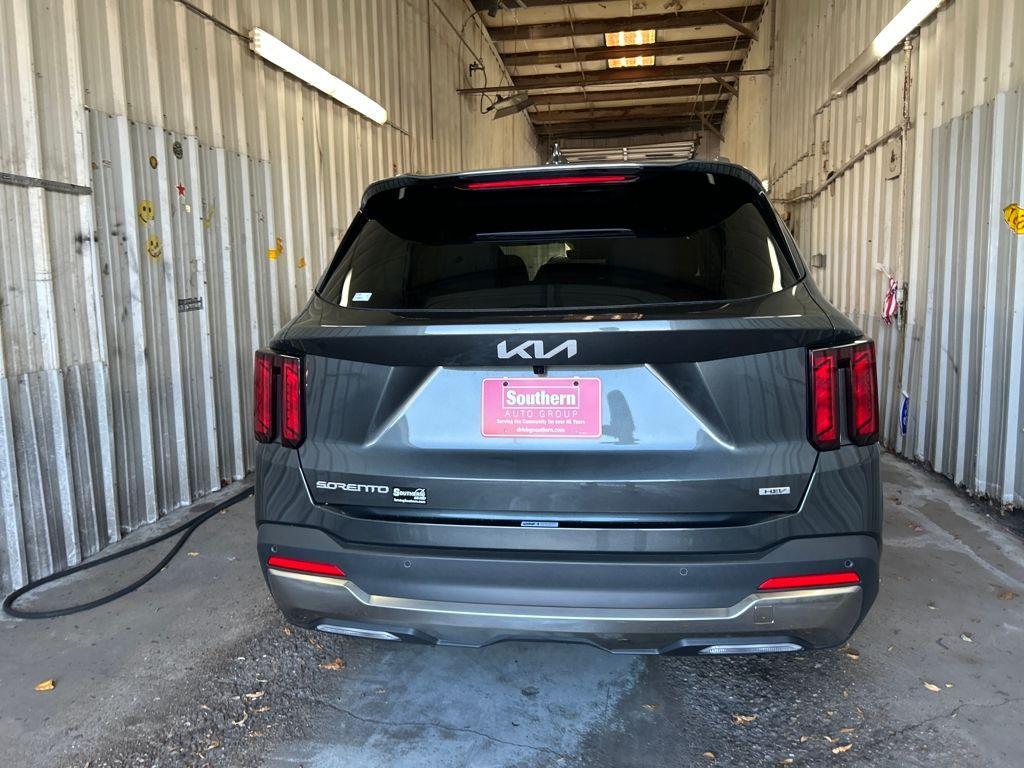 new 2026 Kia Sorento Hybrid car, priced at $38,637