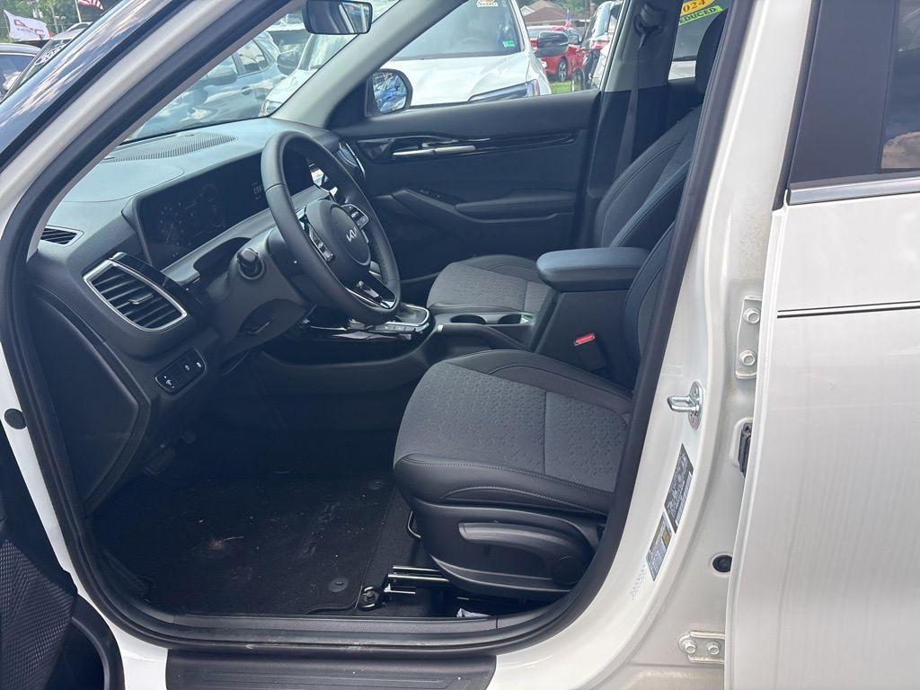 used 2024 Kia Seltos car, priced at $32,000