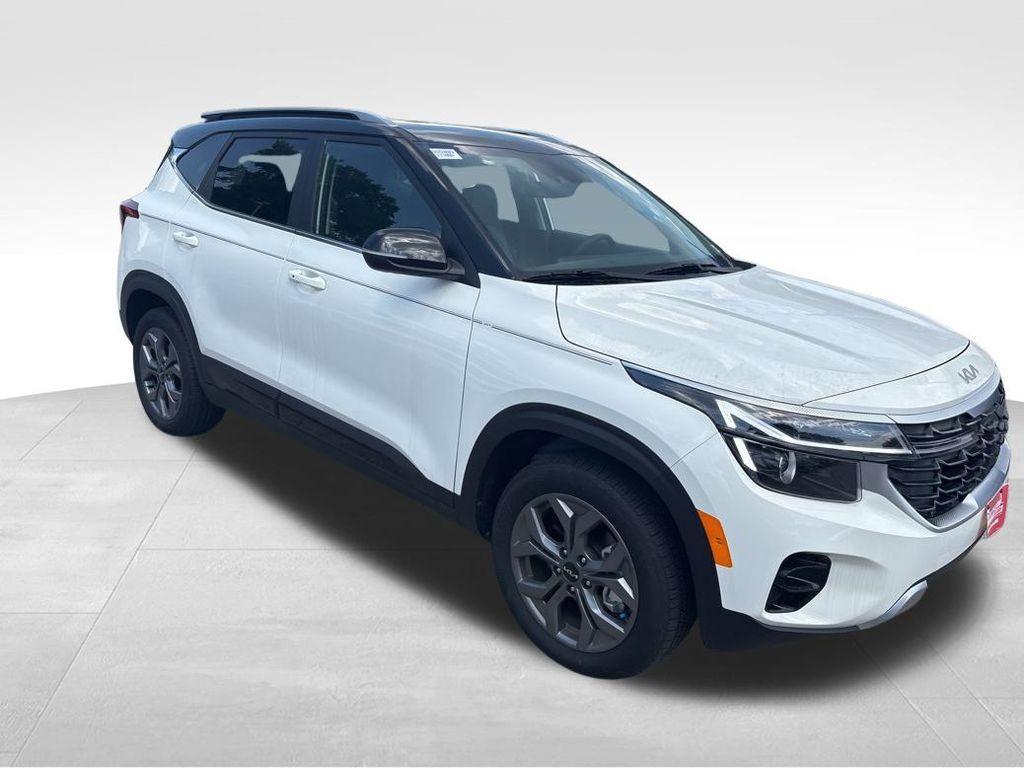 used 2024 Kia Seltos car, priced at $32,000