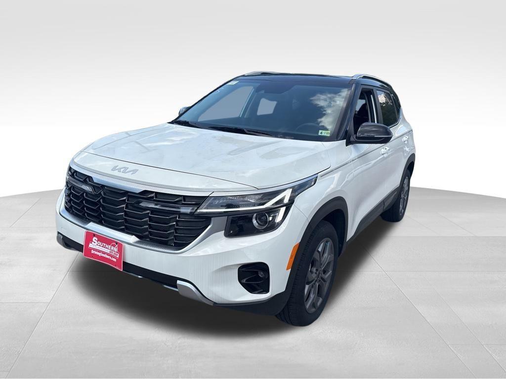 used 2024 Kia Seltos car, priced at $32,000