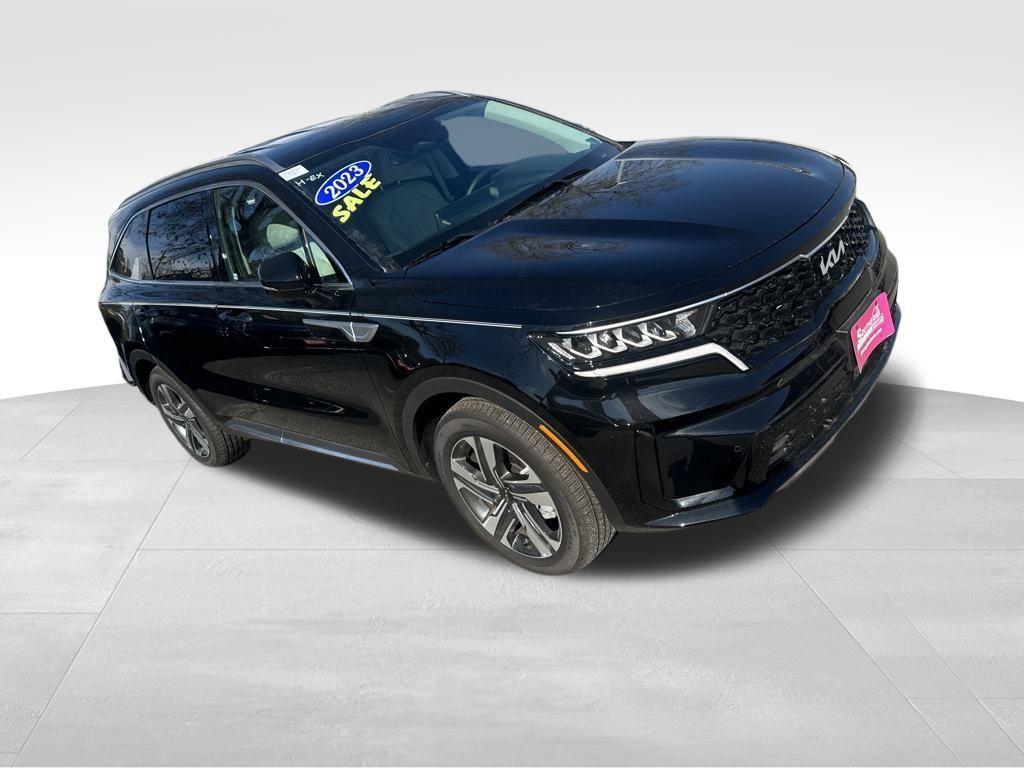 used 2023 Kia Sorento Hybrid car, priced at $32,995