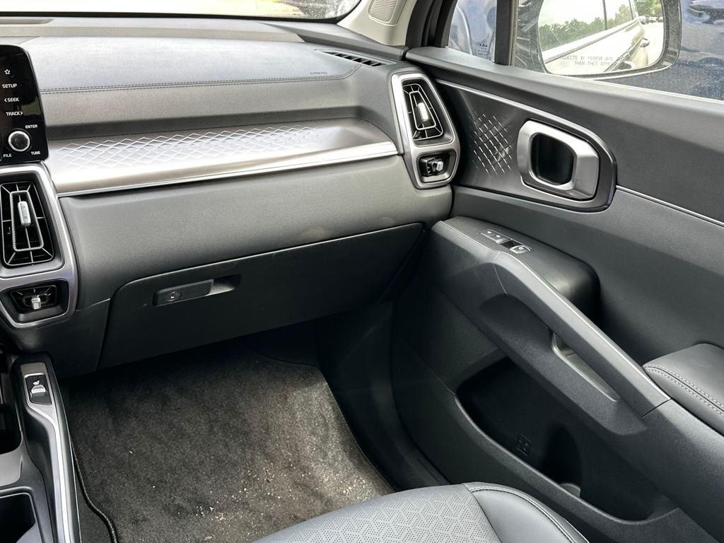 used 2023 Kia Sorento Hybrid car, priced at $34,459
