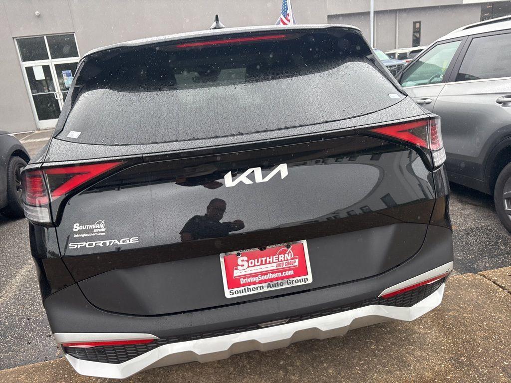new 2025 Kia Sportage car, priced at $25,865