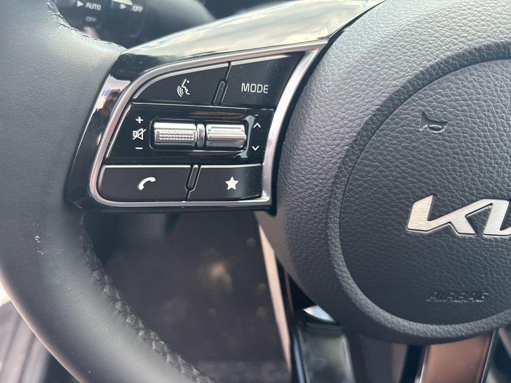 used 2024 Kia Seltos car, priced at $26,995