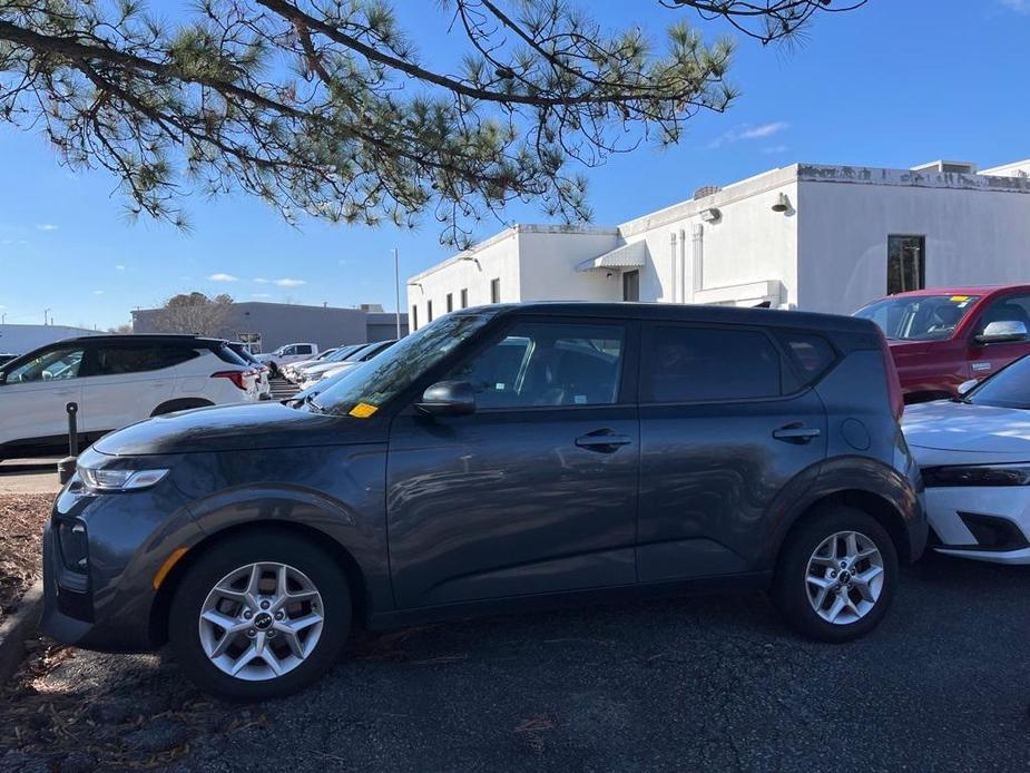 used 2022 Kia Soul car, priced at $17,900