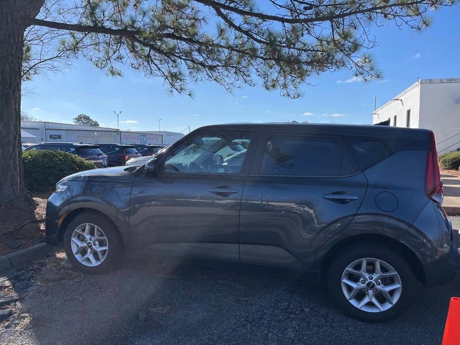 used 2022 Kia Soul car, priced at $17,900