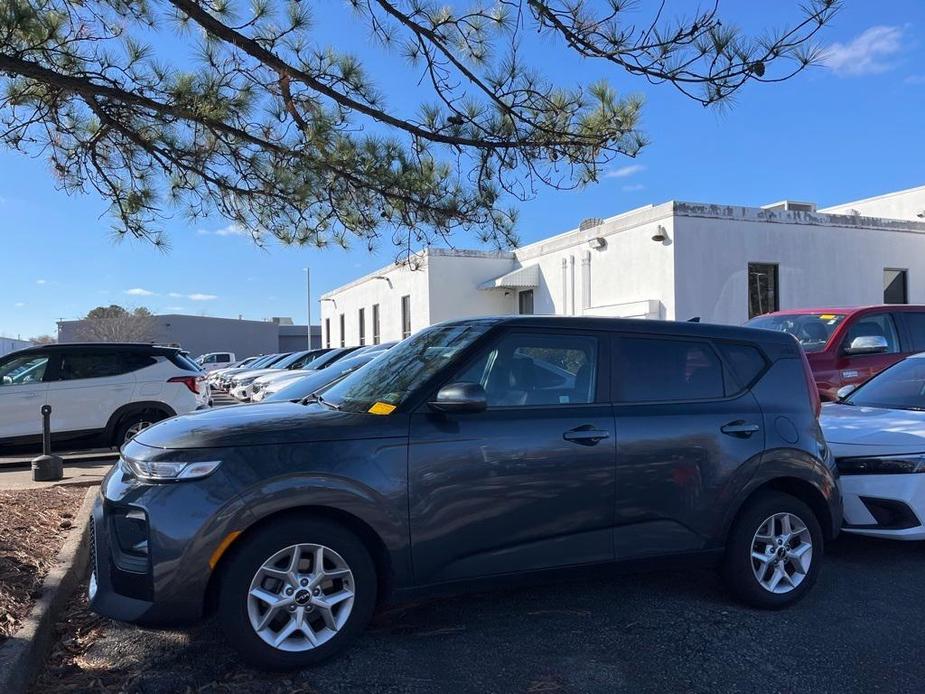 used 2022 Kia Soul car, priced at $17,900