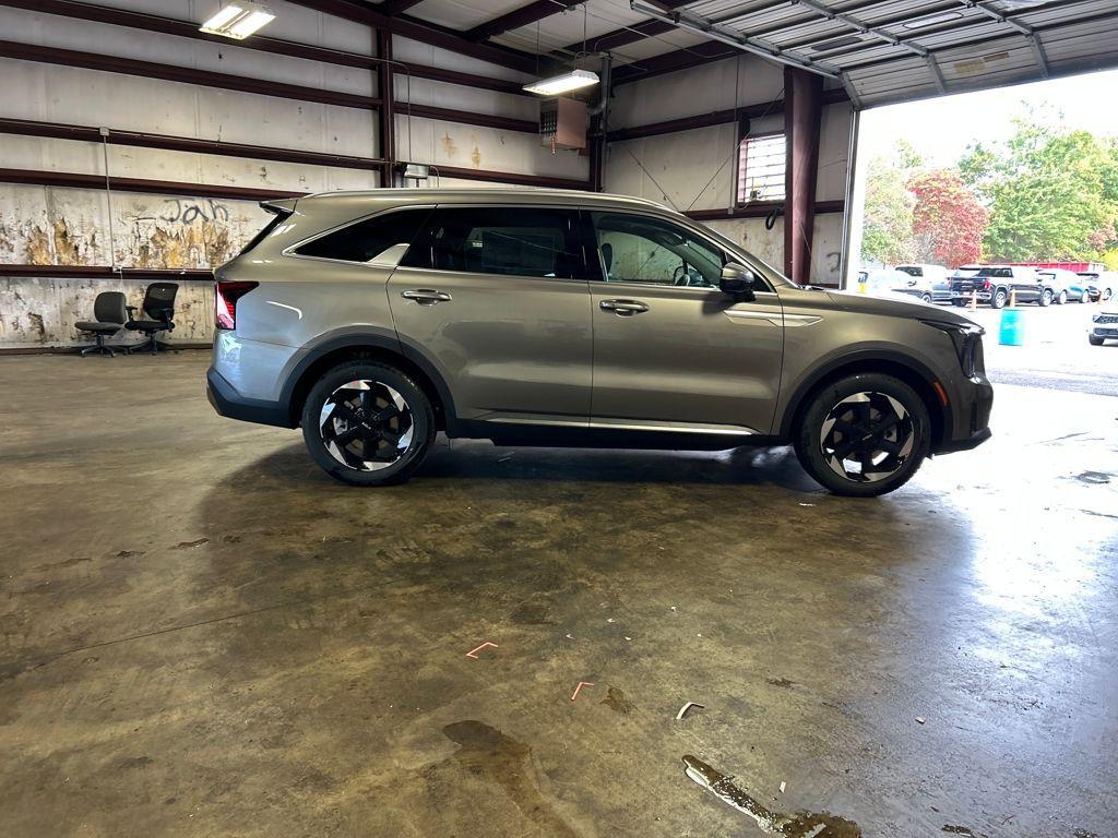 new 2026 Kia Sorento Hybrid car, priced at $38,137