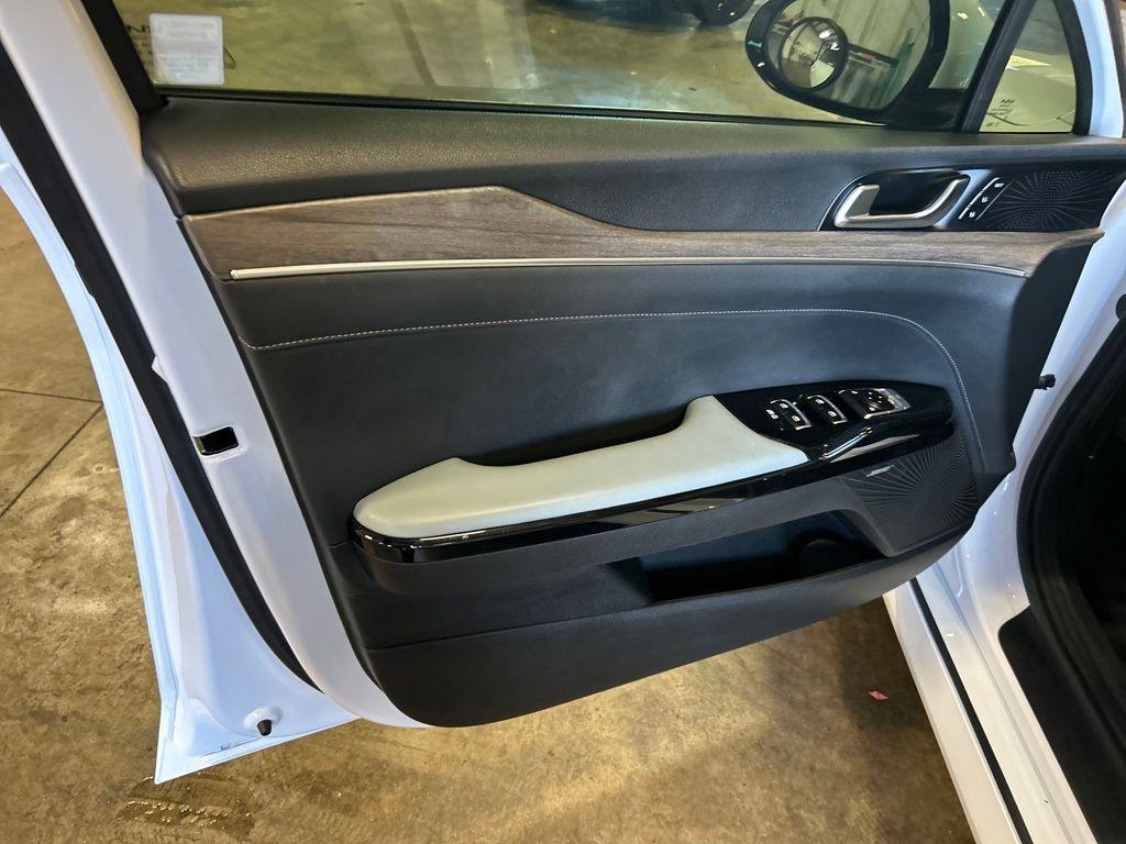 used 2022 Kia K5 car, priced at $28,500