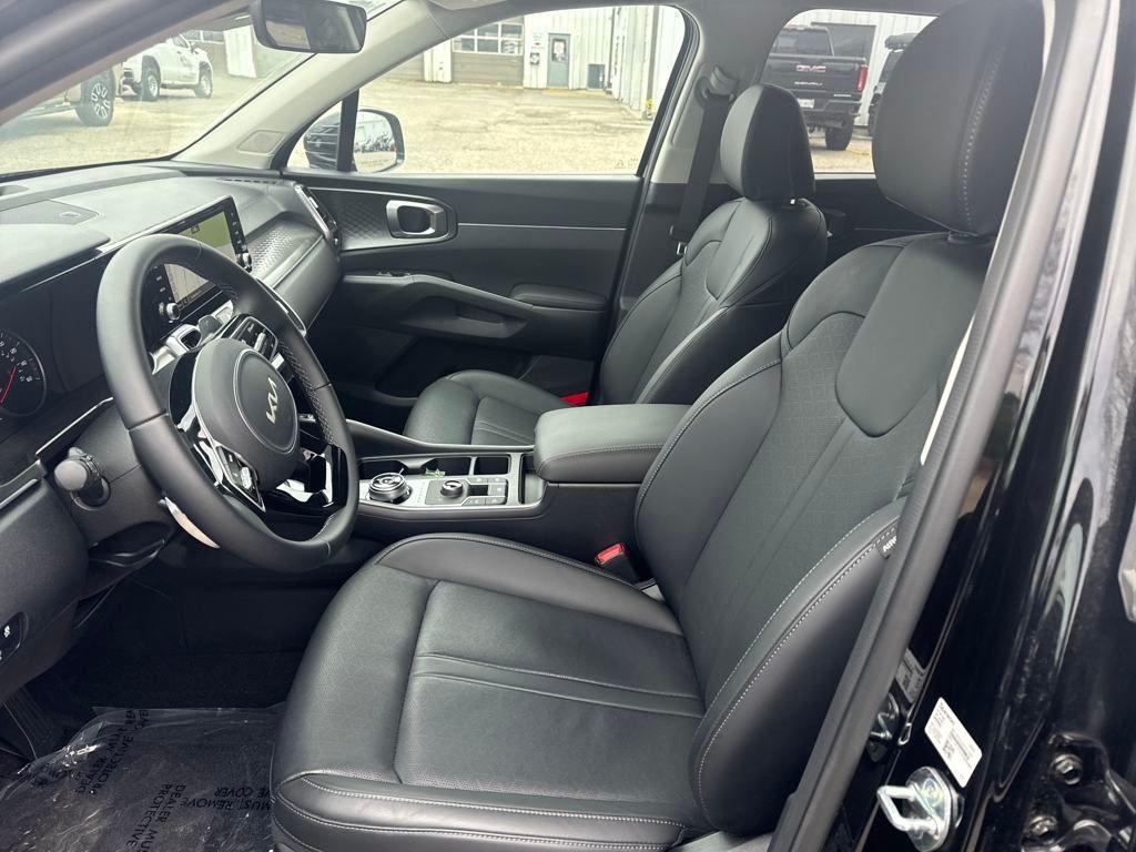 new 2024 Kia Sorento Hybrid car, priced at $40,540