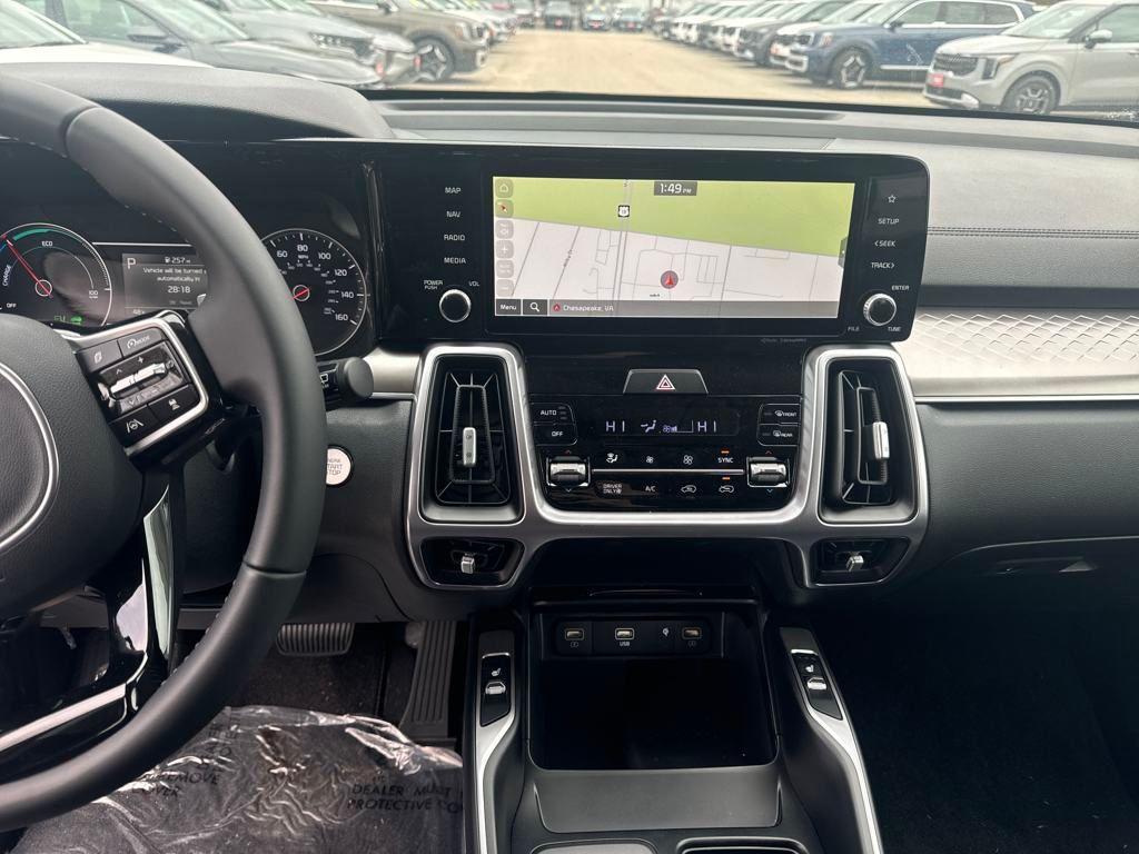 new 2024 Kia Sorento Hybrid car, priced at $40,540