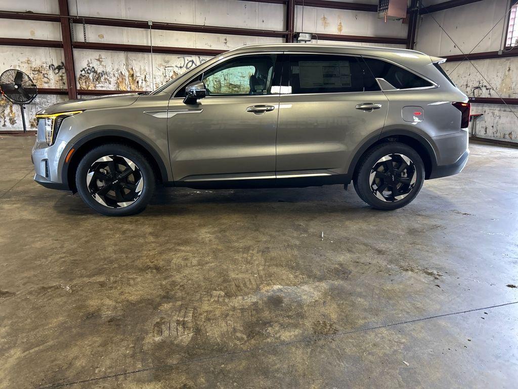 new 2026 Kia Sorento Hybrid car, priced at $38,637