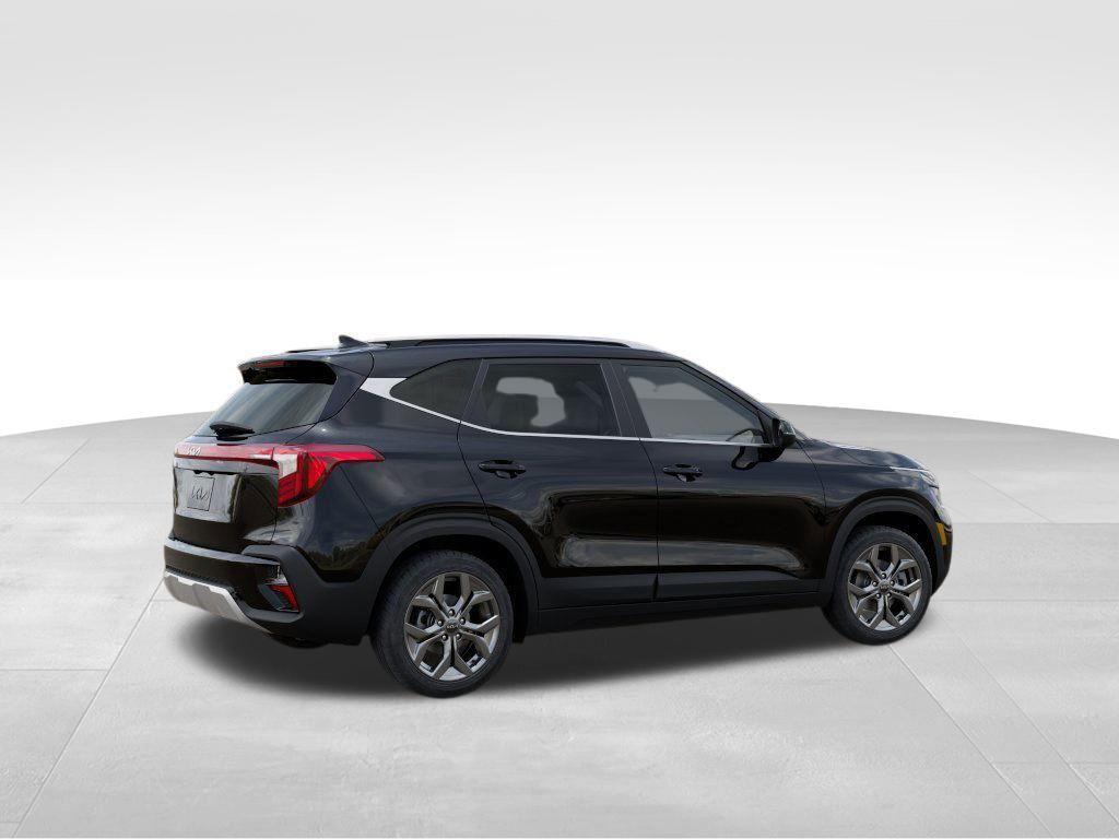 used 2024 Kia Seltos car, priced at $24,995