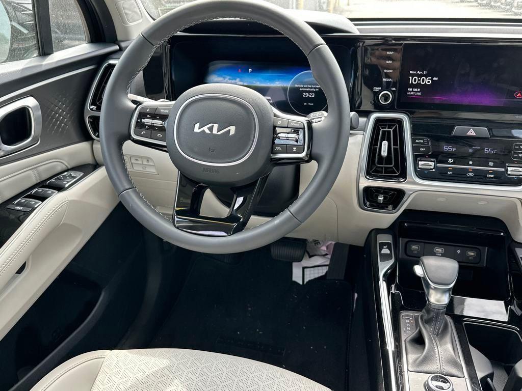 used 2023 Kia Sorento car, priced at $32,999