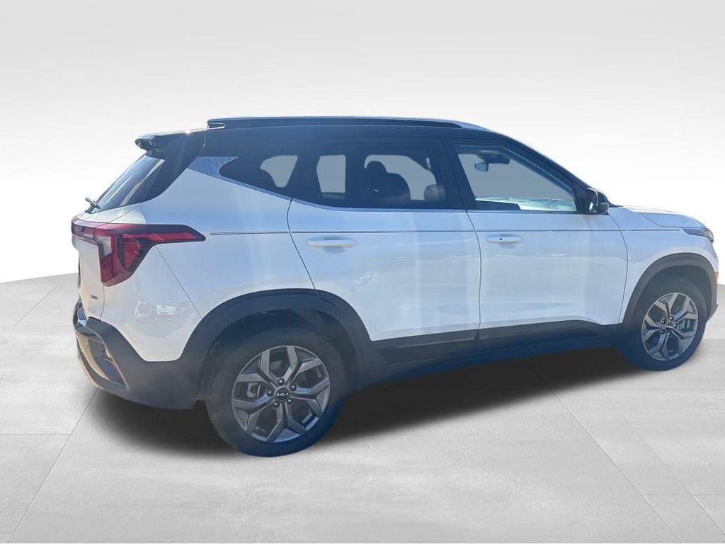 used 2024 Kia Seltos car, priced at $23,900