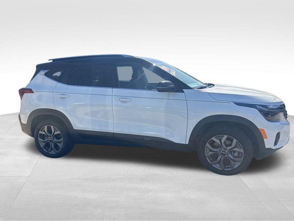 used 2024 Kia Seltos car, priced at $23,900