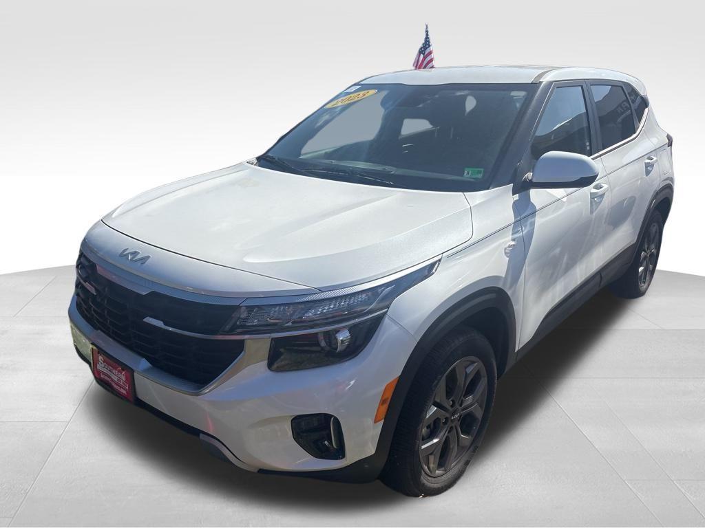 used 2025 Kia Seltos car, priced at $23,400