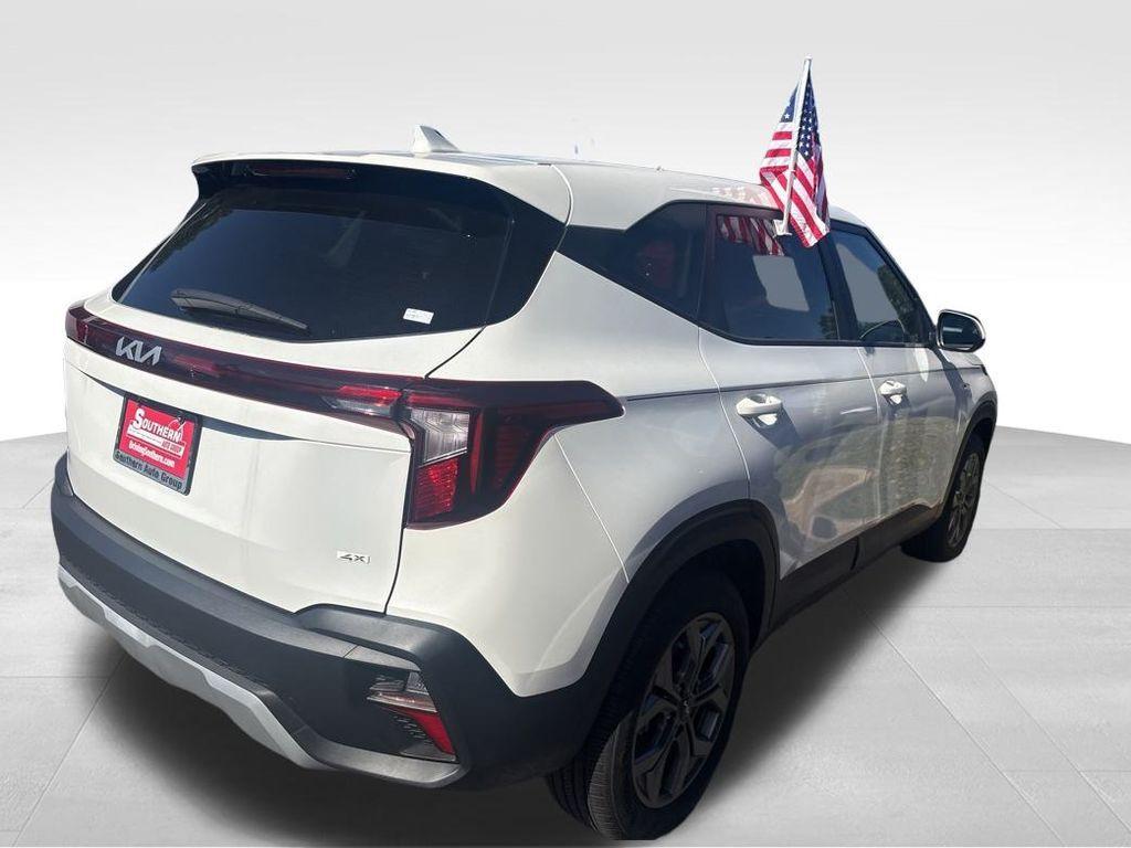 used 2025 Kia Seltos car, priced at $23,400