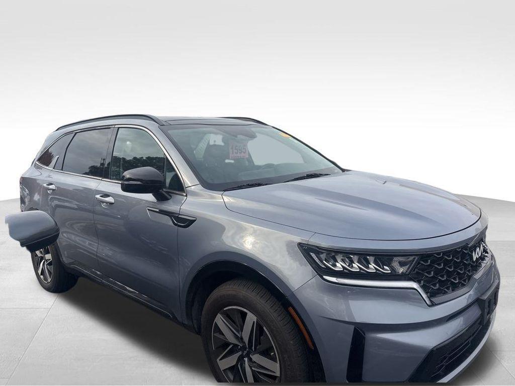 used 2022 Kia Sorento car, priced at $24,625