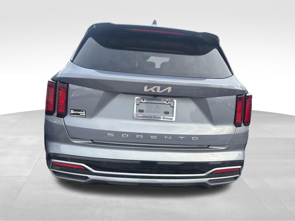 used 2022 Kia Sorento car, priced at $24,625